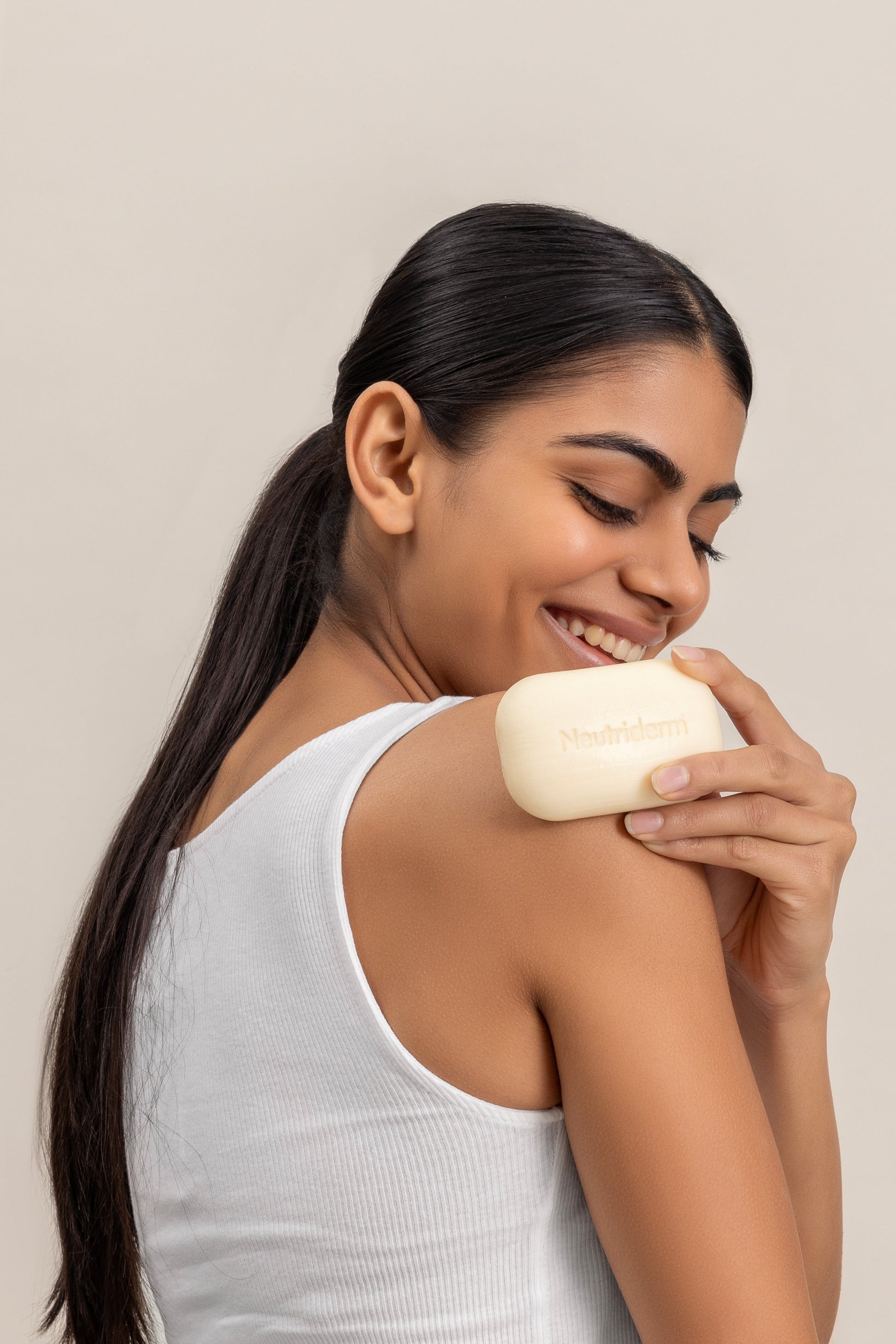 Brightening Bar Neutriderm